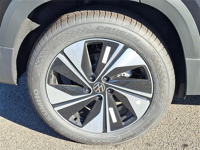 new 2025 Volkswagen Taos car, priced at $33,499