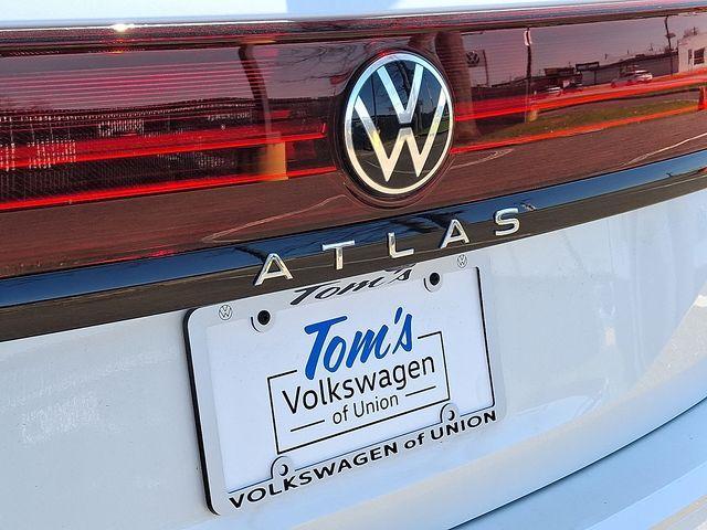 new 2026 Volkswagen Atlas car, priced at $50,878