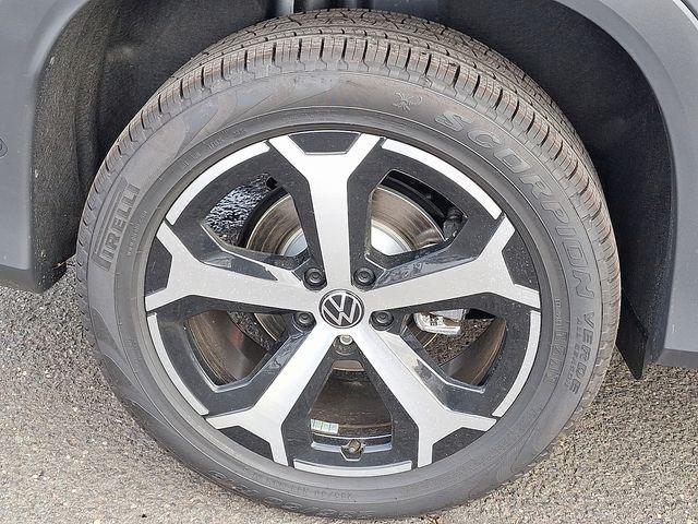 new 2026 Volkswagen Tiguan car, priced at $38,605
