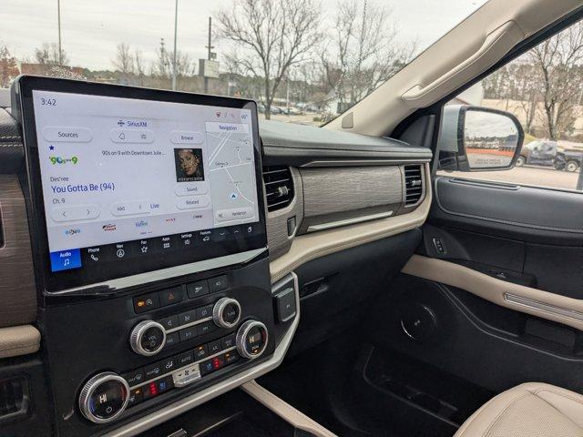 used 2024 Ford Expedition car, priced at $45,922