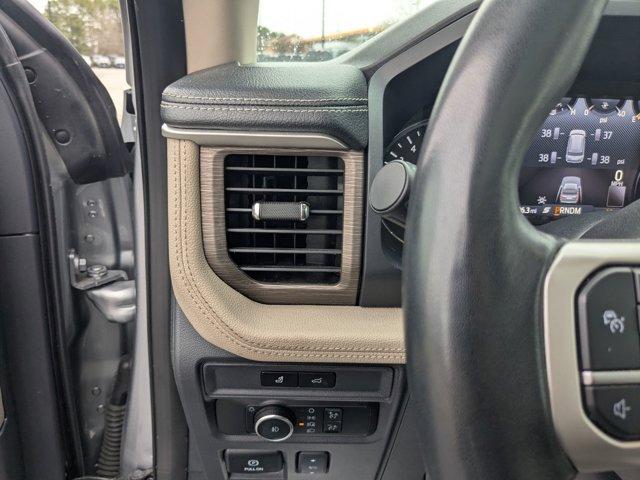 used 2024 Ford Expedition car, priced at $45,922