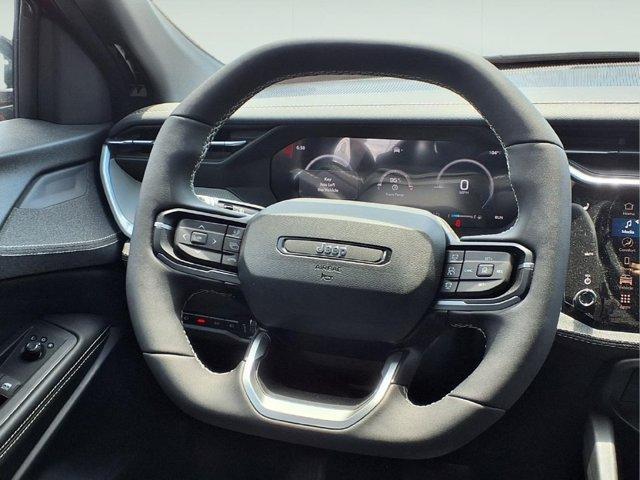 new 2026 Jeep Cherokee car, priced at $33,720