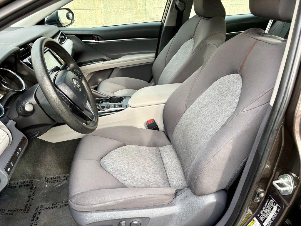 used 2018 Toyota Camry Hybrid car, priced at $15,499