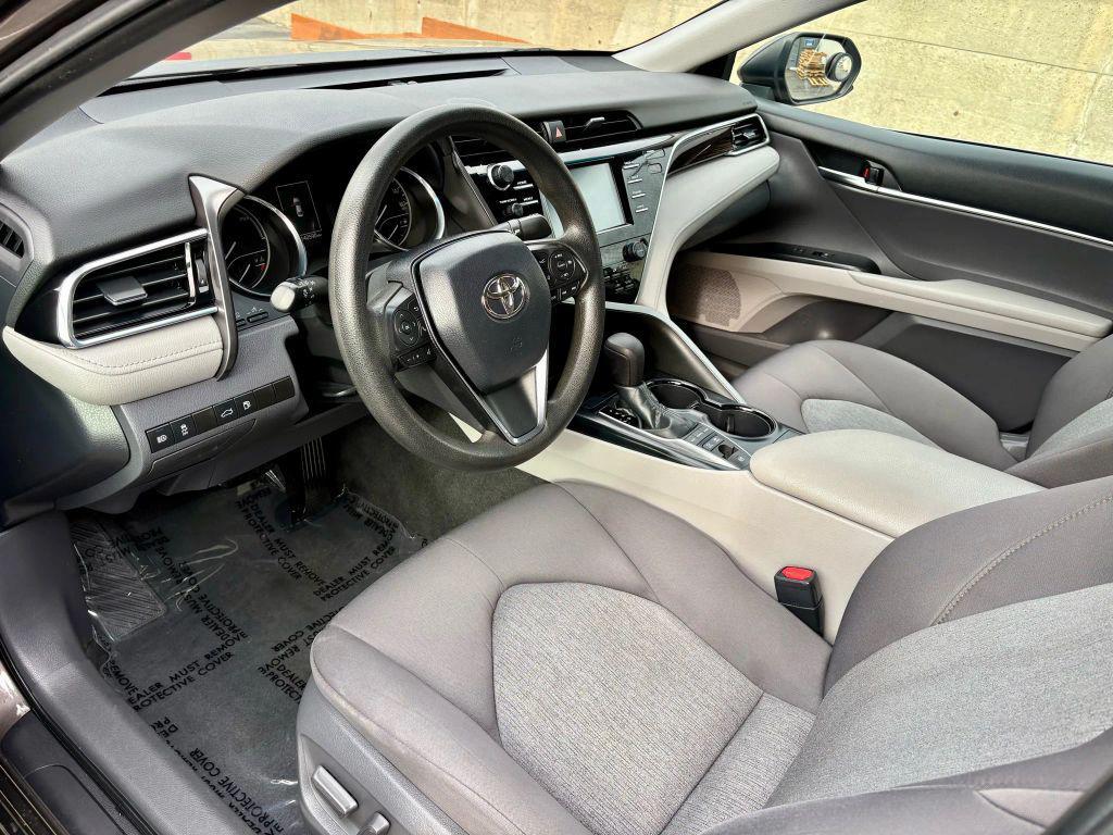 used 2018 Toyota Camry Hybrid car, priced at $15,499