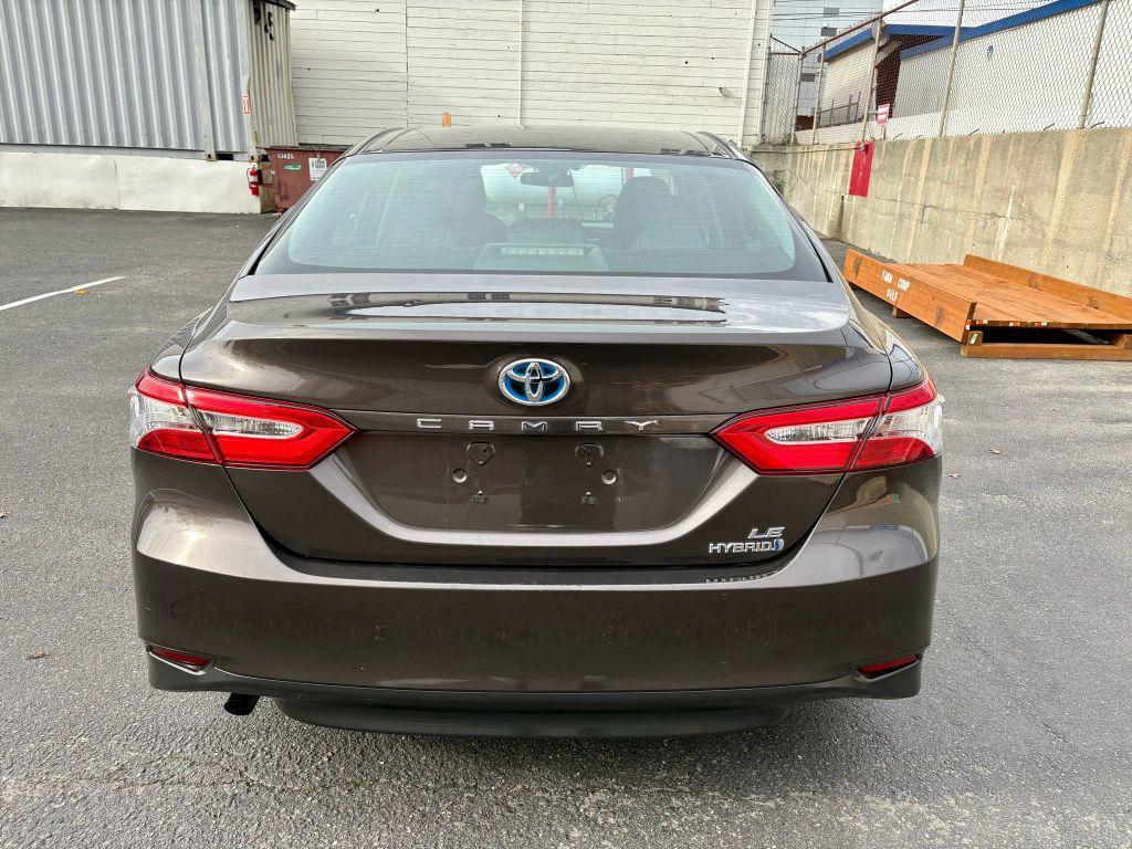 used 2018 Toyota Camry Hybrid car, priced at $15,499