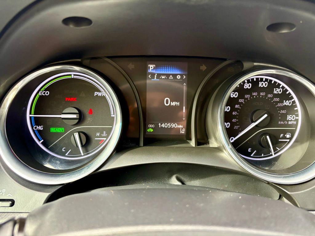 used 2018 Toyota Camry Hybrid car, priced at $15,499