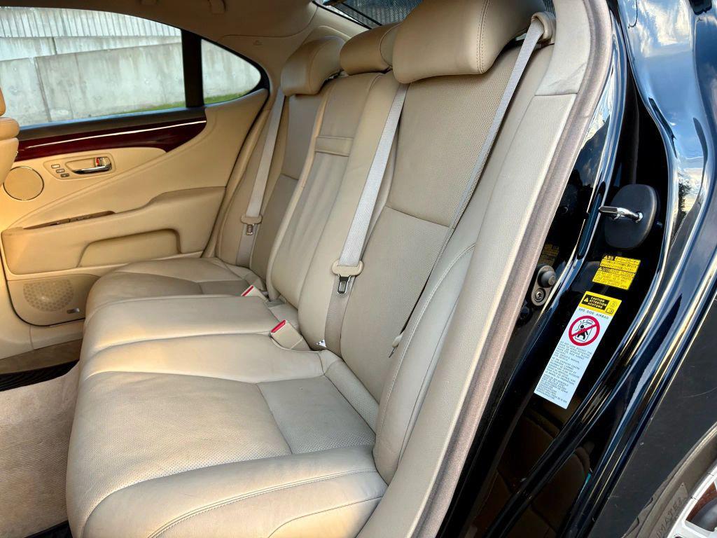 used 2007 Lexus LS 460 car, priced at $9,499