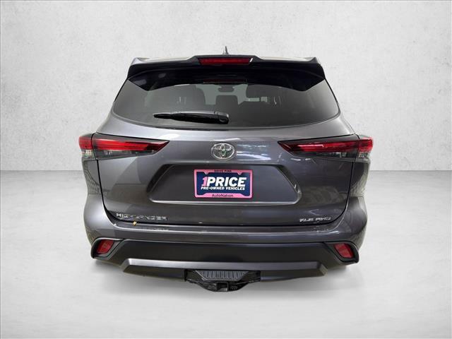used 2025 Toyota Highlander car, priced at $45,587
