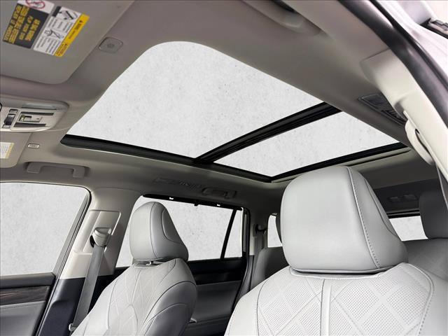 used 2024 Toyota Highlander car, priced at $48,021