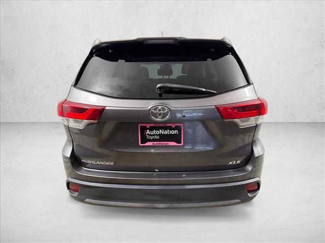 used 2019 Toyota Highlander car, priced at $16,580