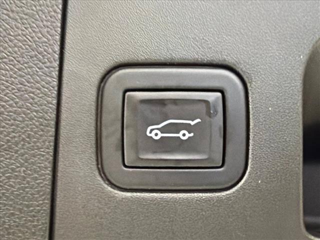 used 2023 Cadillac XT4 car, priced at $22,193