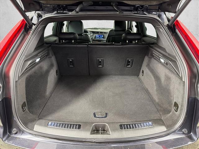 used 2023 Cadillac XT4 car, priced at $22,193