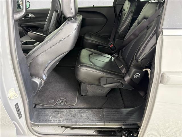 used 2025 Chrysler Pacifica car, priced at $27,088