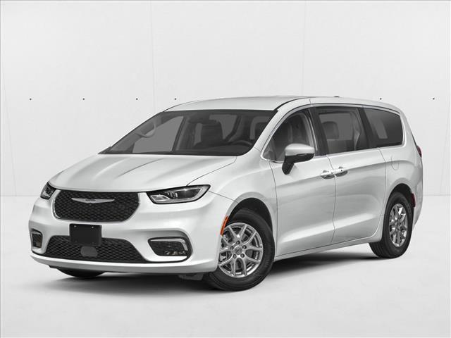 used 2024 Chrysler Pacifica car, priced at $25,396