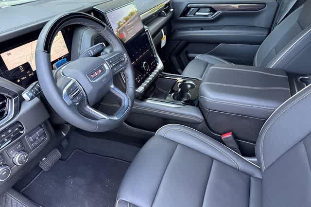 new 2025 GMC Yukon XL car, priced at $84,375