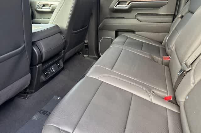 used 2024 GMC Sierra 1500 car, priced at $41,900