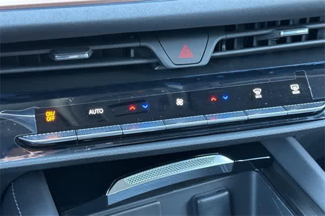 new 2025 Buick Envision car, priced at $42,240