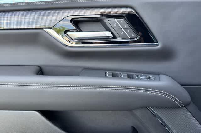 new 2025 GMC Yukon XL car, priced at $84,375