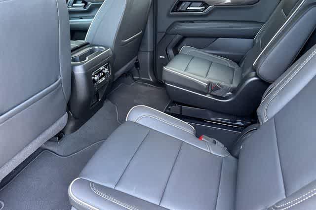 new 2025 GMC Yukon XL car, priced at $84,375