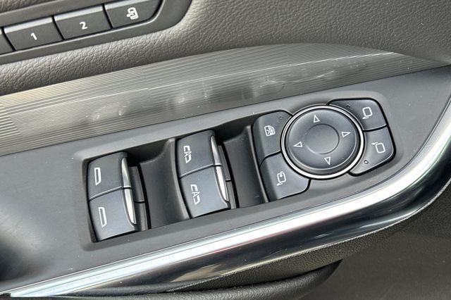used 2024 Cadillac XT4 car, priced at $32,900