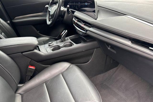 used 2024 Cadillac XT4 car, priced at $32,900