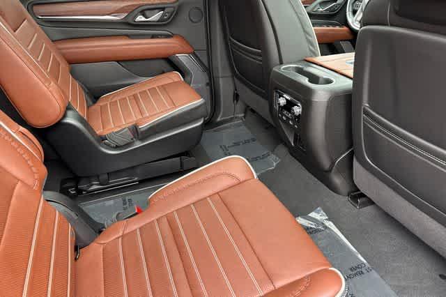 used 2024 GMC Yukon car, priced at $84,400