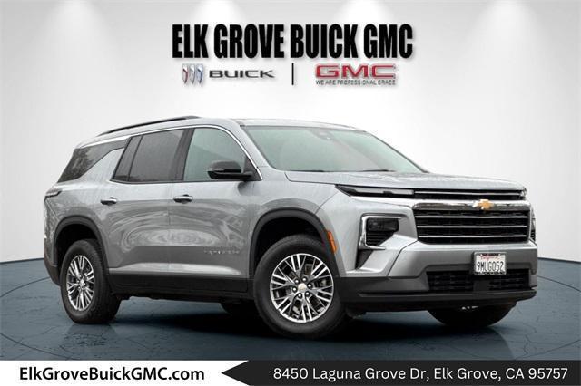 used 2024 Chevrolet Traverse car, priced at $39,900