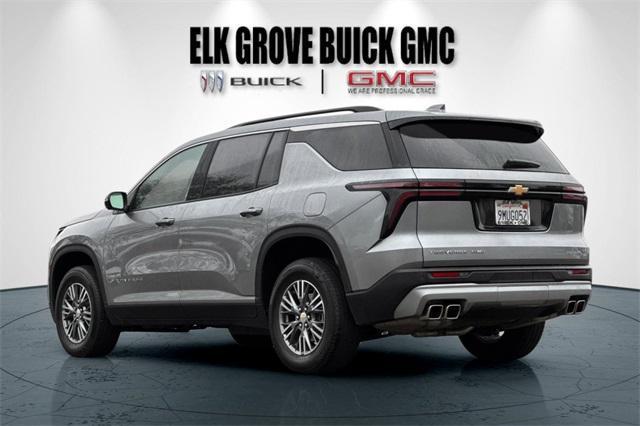 used 2024 Chevrolet Traverse car, priced at $39,900