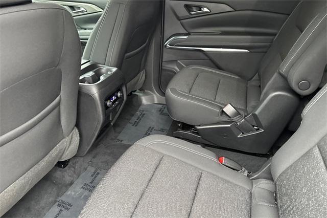 used 2024 Chevrolet Traverse car, priced at $39,900