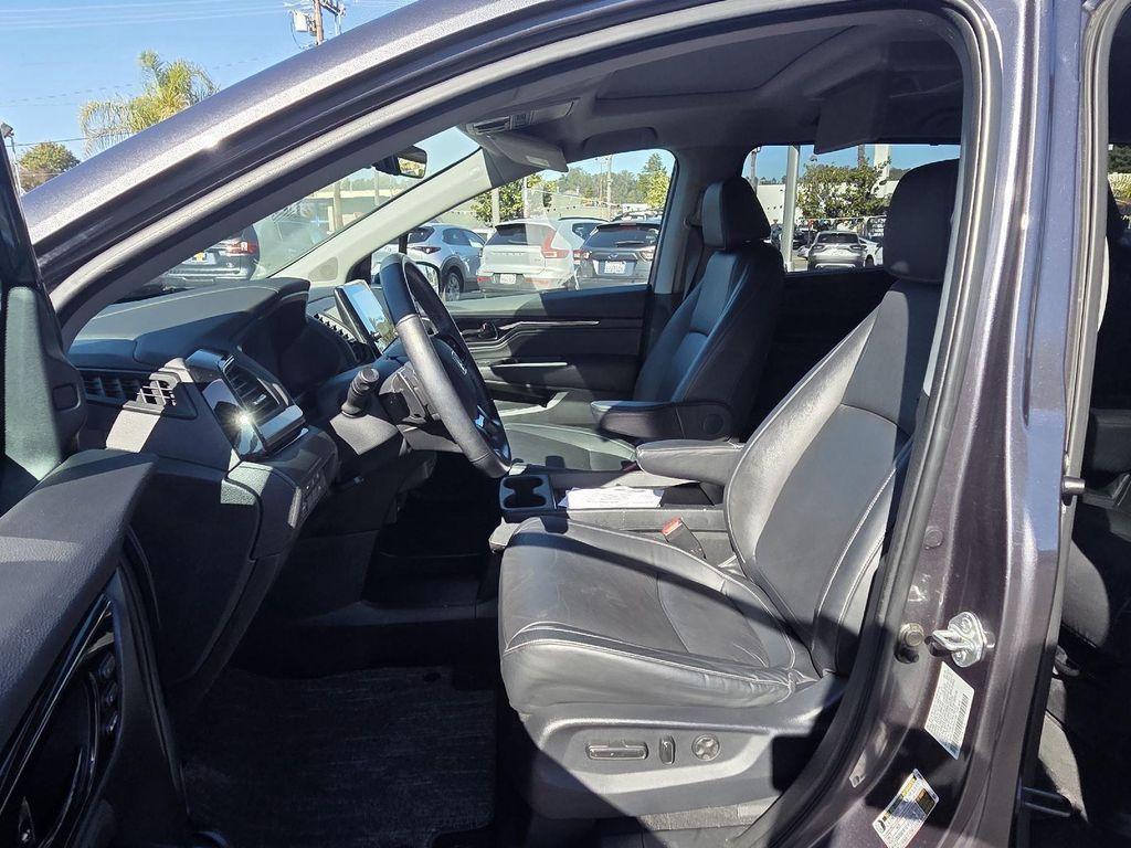 used 2024 Honda Odyssey car, priced at $38,545