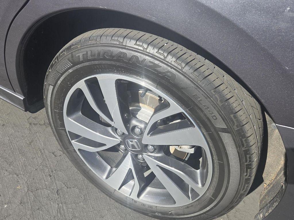 used 2024 Honda Odyssey car, priced at $38,545