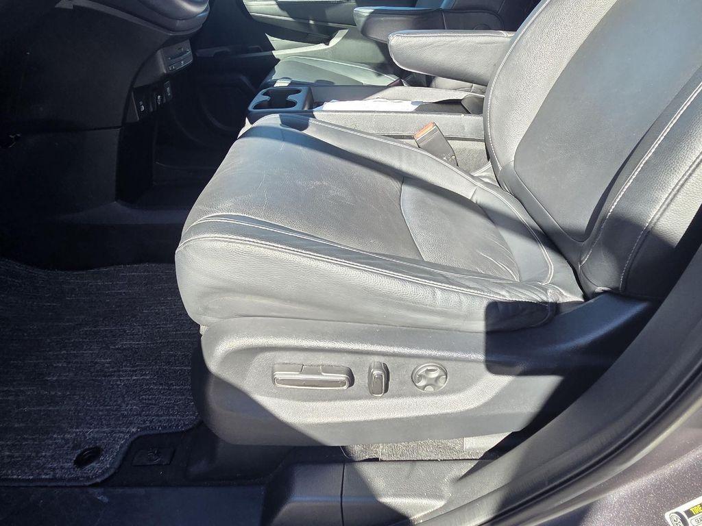 used 2024 Honda Odyssey car, priced at $38,545