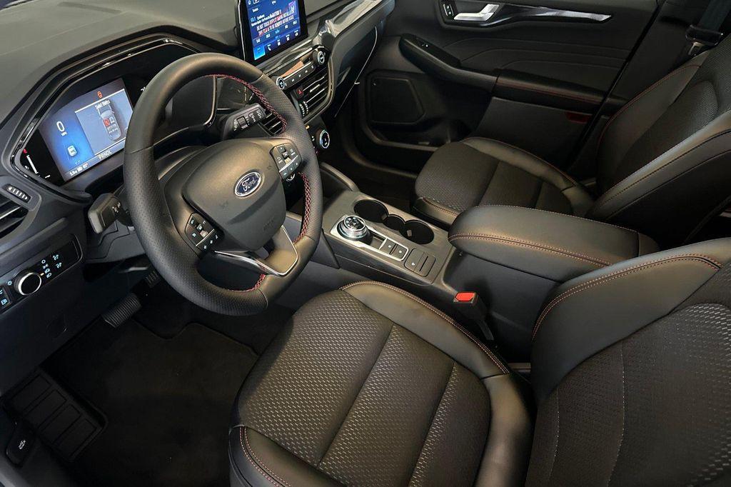 new 2025 Ford Escape car, priced at $31,520