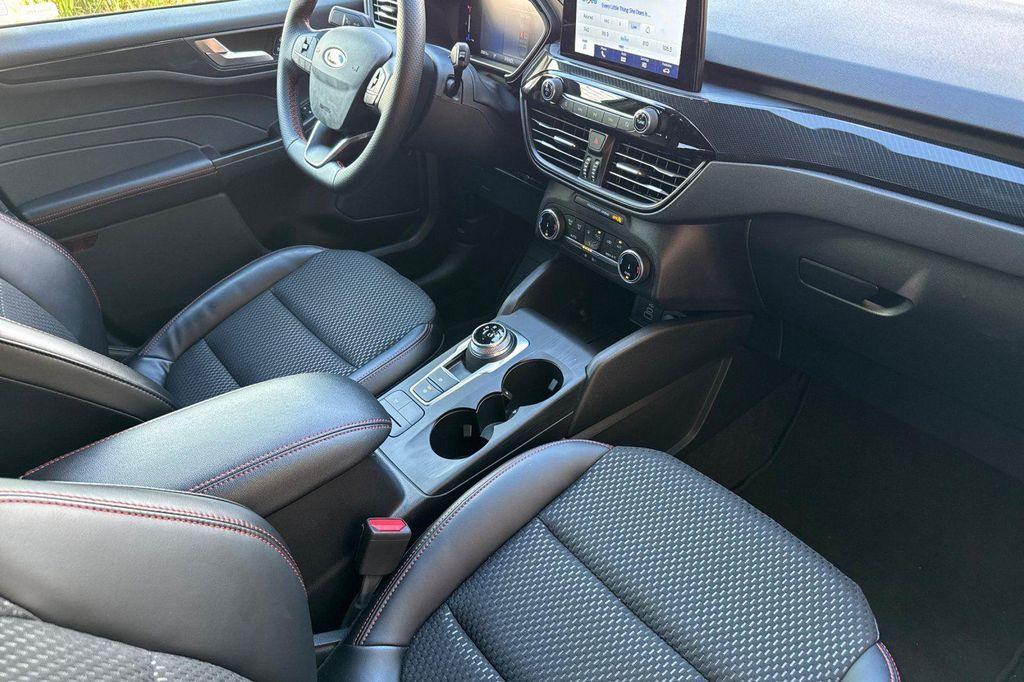 used 2024 Ford Escape car, priced at $28,000