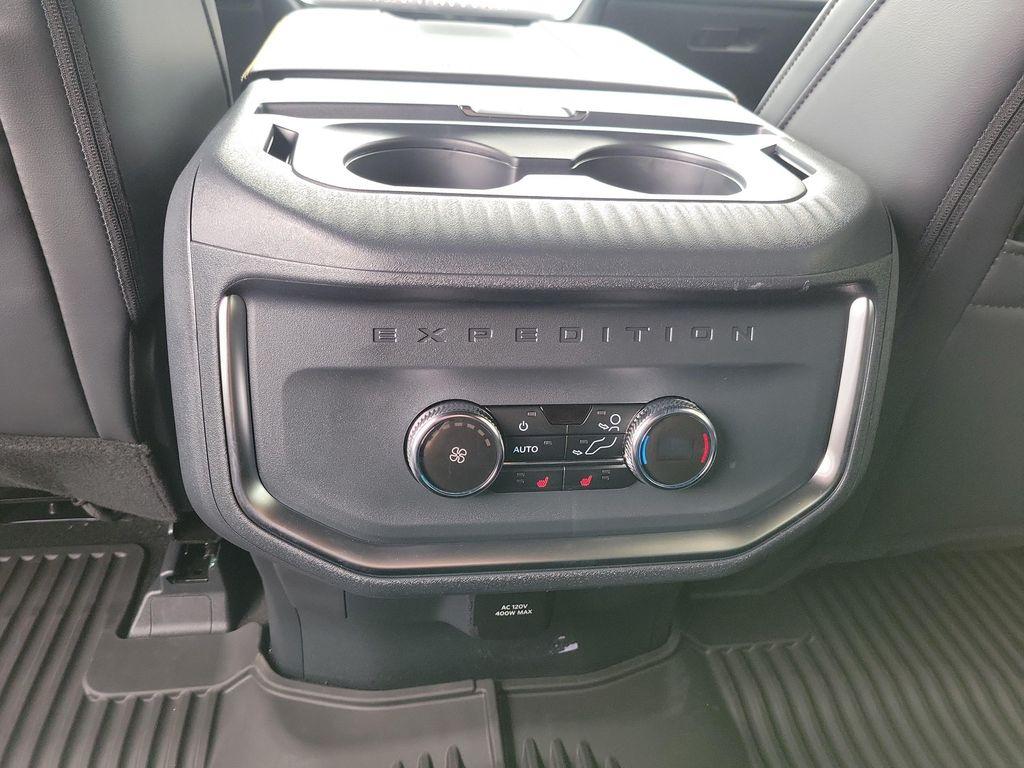 new 2026 Ford Expedition car, priced at $80,763