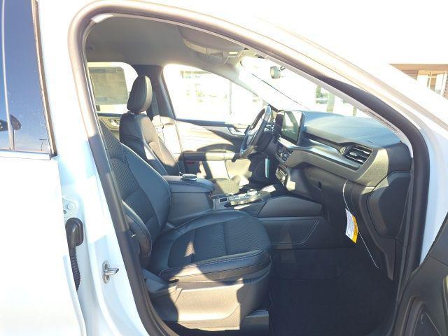 new 2026 Ford Escape PHEV car, priced at $32,961