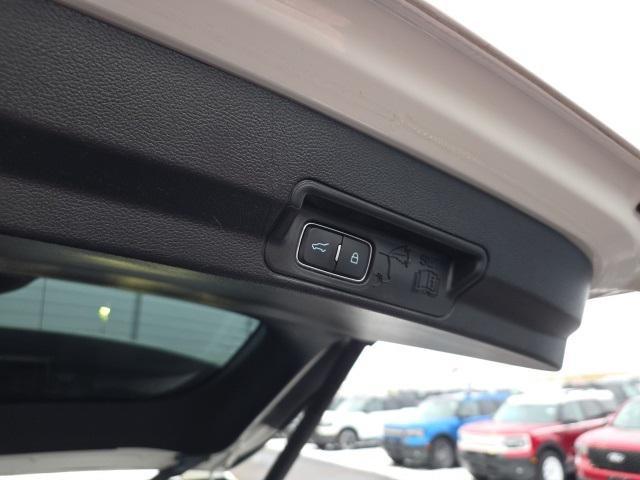 used 2022 Ford Explorer car, priced at $18,900