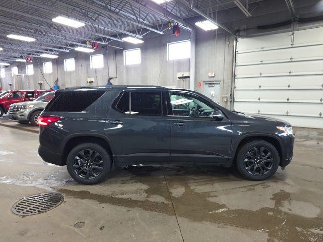 used 2021 Chevrolet Traverse car, priced at $25,900