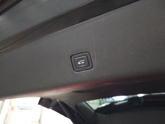 used 2021 Chevrolet Traverse car, priced at $25,900