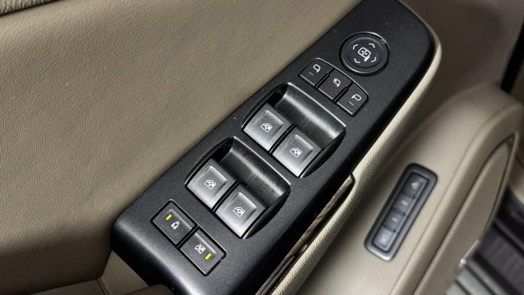 used 2015 GMC Yukon car
