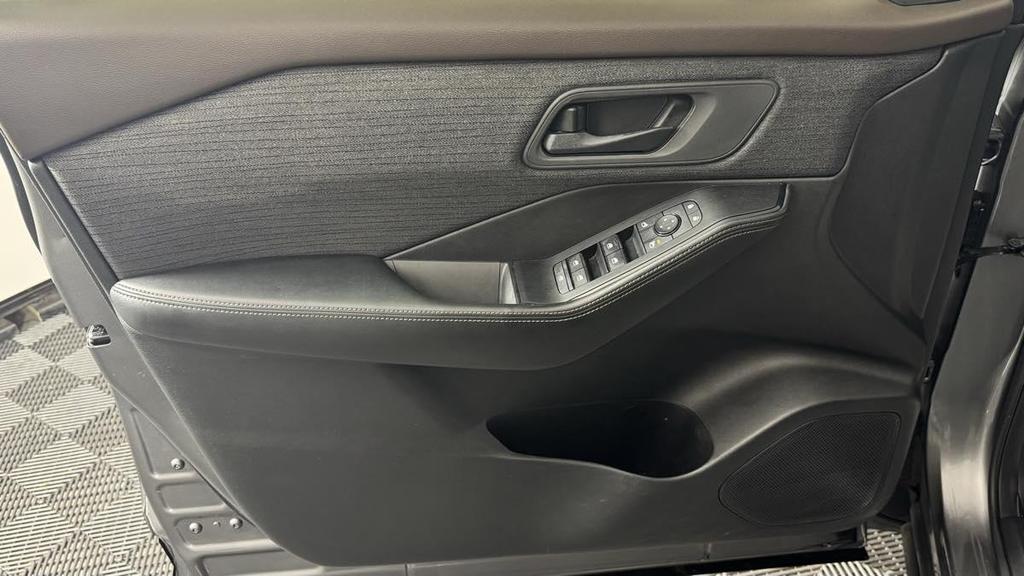 used 2021 Nissan Rogue car, priced at $18,872