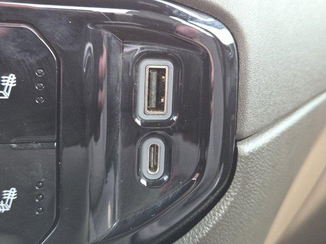 used 2022 Chevrolet Silverado 1500 car, priced at $41,997