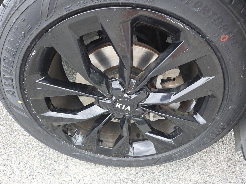 used 2021 Kia Sorento car, priced at $24,606