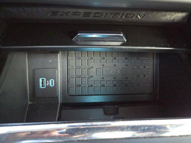 used 2022 Ford Expedition car, priced at $38,951