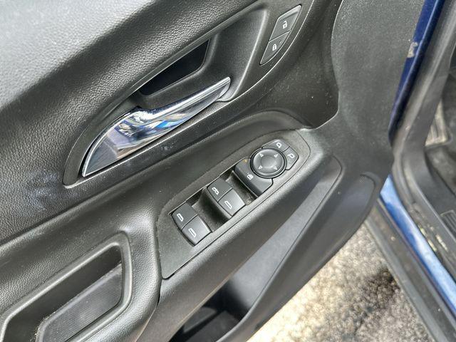 used 2022 Chevrolet Equinox car, priced at $18,562