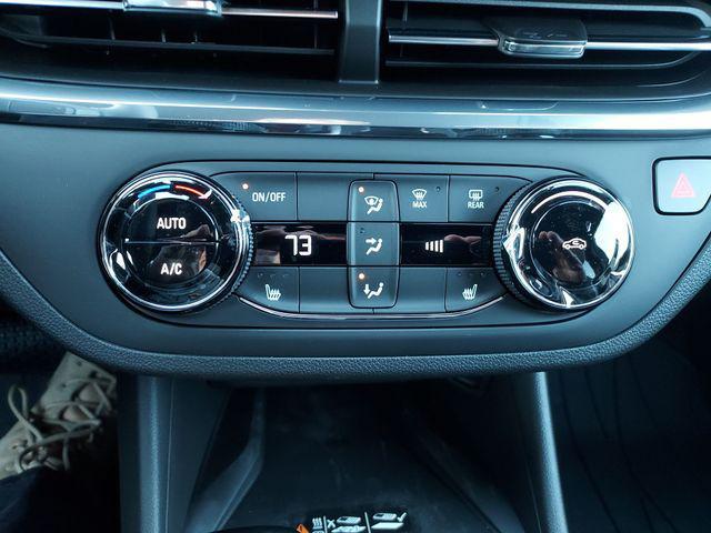 new 2025 Buick Envista car, priced at $27,050