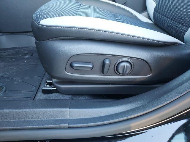 new 2025 Buick Envista car, priced at $27,050