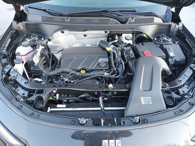 new 2025 Buick Envista car, priced at $27,050