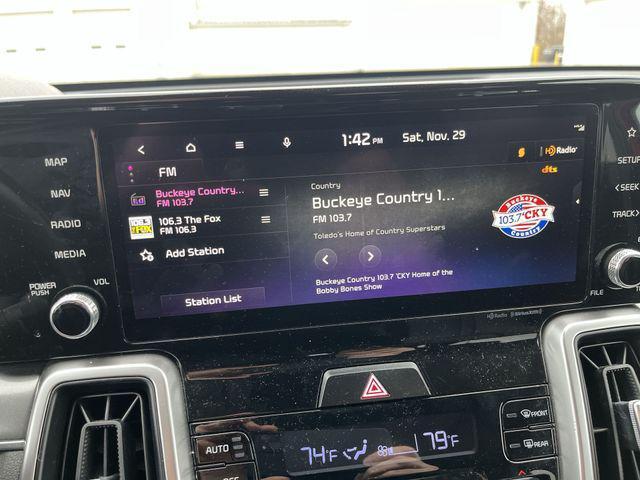 used 2023 Kia Sorento car, priced at $25,652