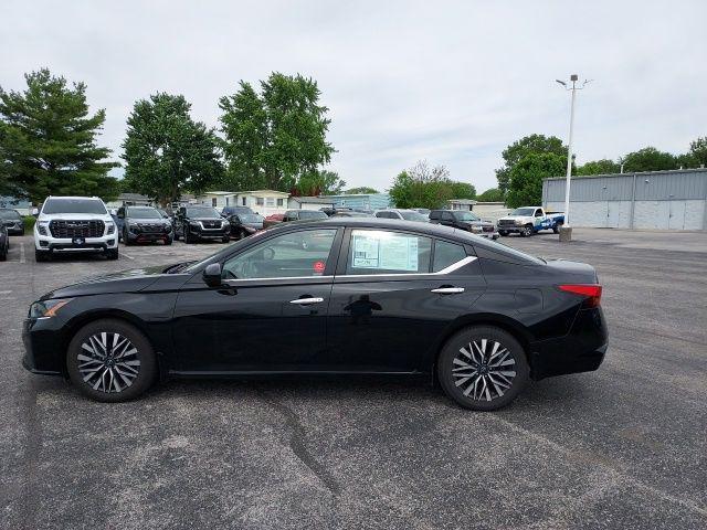 used 2023 Nissan Altima car, priced at $18,234